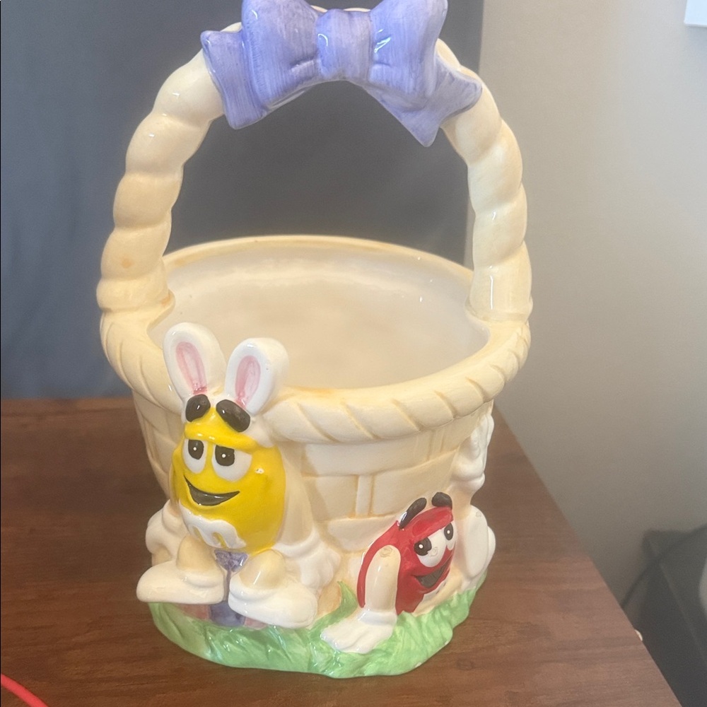 Mars M & M’s ceramic vintage Easter decoration